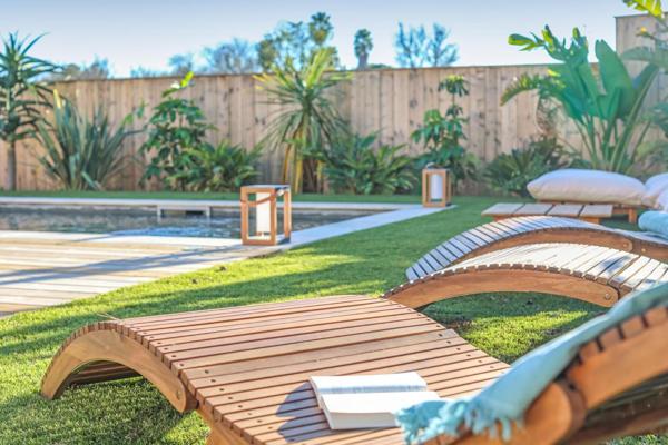 Hyères (83400) Villa récente entre mer et ville.