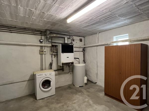 Maison à vendre  5 pièces - 136,44 m 2   MARENNES  - 17