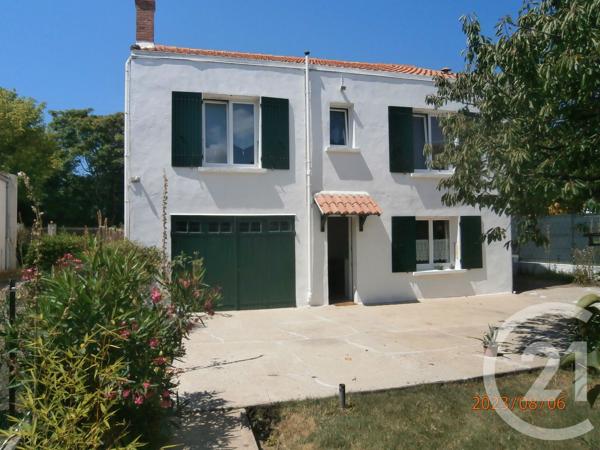 Maison à vendre  5 pièces - 136,44 m 2   MARENNES  - 17