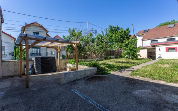 Maison à vendre    4 pièces • 81,22 m2 Crosne