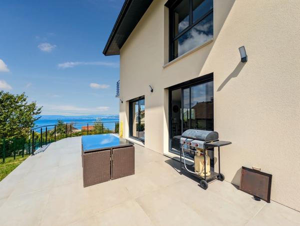 Dpt Haute Savoie (74), à vendre LUGRIN maison de 218 m² avec une magnifique vue sur le Lac Léman