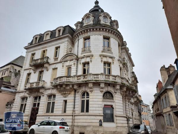 Immeuble à vendre 740m²