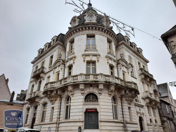 Immeuble à vendre 740m²