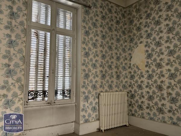 Immeuble à vendre 736m² Clamecy (58500)