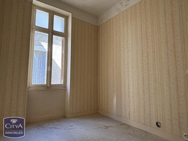 Immeuble à vendre 736m² Clamecy (58500)