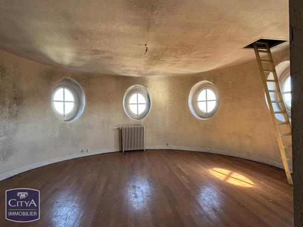 Immeuble à vendre 736m² Clamecy (58500)