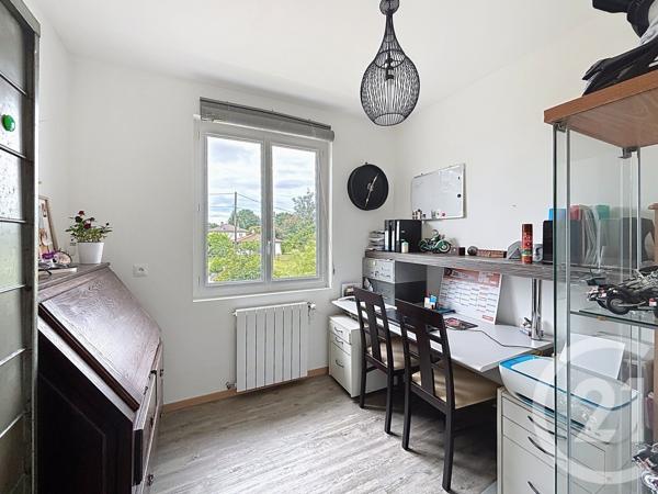 Maison à vendre  8 pièces - 134,20 m 2   MONTPON MENESTEROL  - 24