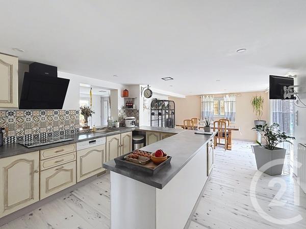 Maison à vendre  8 pièces - 134,20 m 2   MONTPON MENESTEROL  - 24