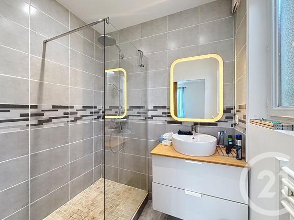Maison à vendre  8 pièces - 134,20 m 2   MONTPON MENESTEROL  - 24
