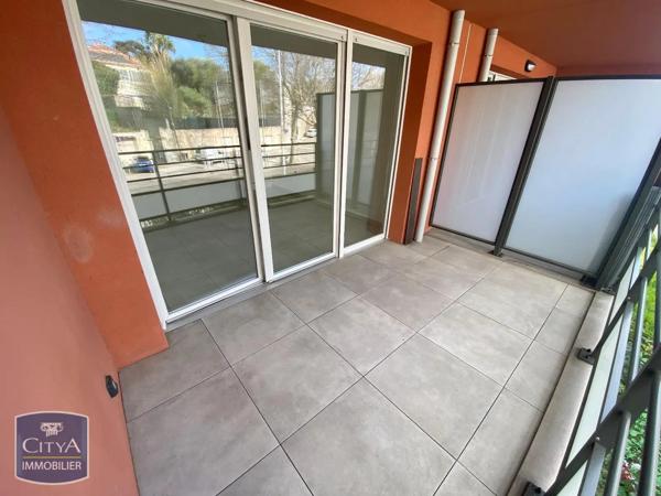 Appartement à louer 2 pièces 42.2m² Toulon (83100)