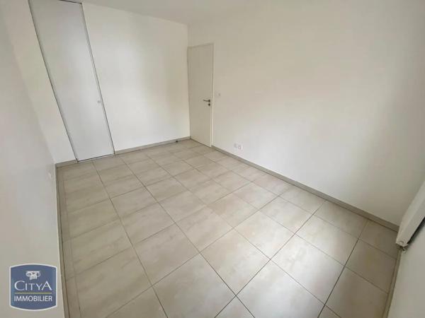 Appartement à louer 2 pièces 42.2m² Toulon (83100)
