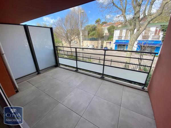 Appartement à louer 2 pièces 42.2m² Toulon (83100)
