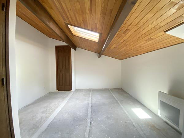 Maison Castelnaudary proche 5 pièce(s) 81.23 m2