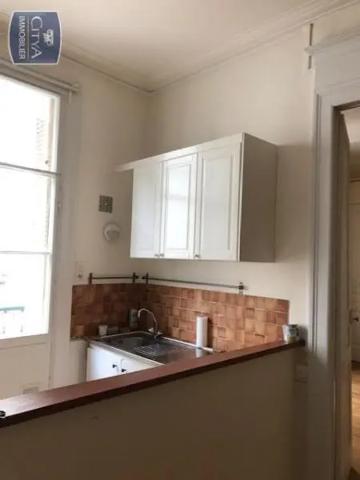 Appartement à louer 2 pièces 46.12m² Tours (37000)