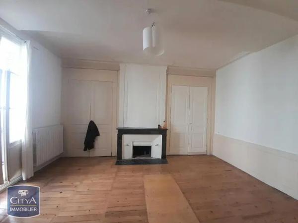 Appartement à louer 2 pièces 46.12m² Tours (37000)