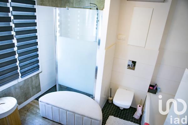 House for sale 5 rooms 85 m² Châlons-en-Champagne