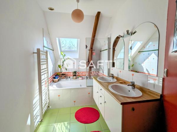 Maison familiale 5 chambres et bureau, au calme