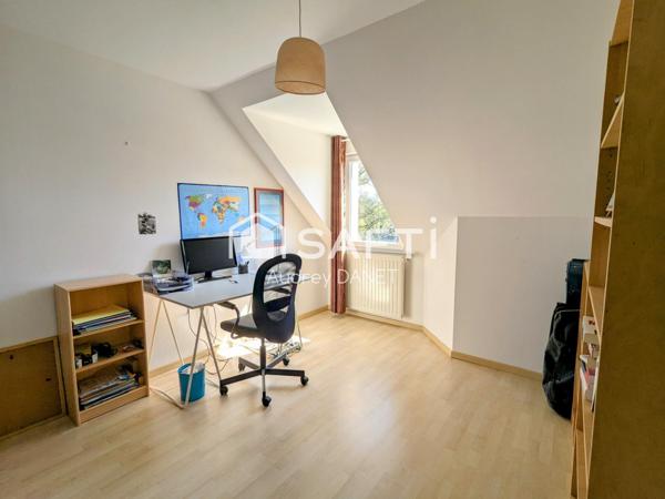 Maison familiale 5 chambres et bureau, au calme