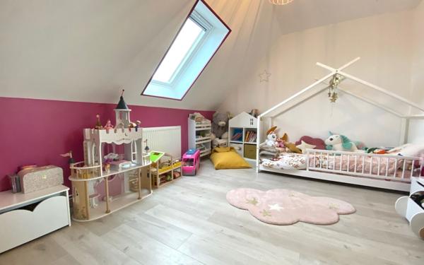 Maison à vendre    7 pièces •  Mézières-sur-Seine