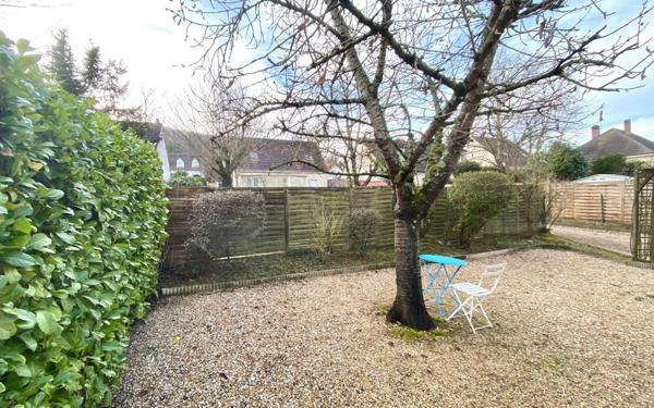 Maison à vendre    7 pièces •  Mézières-sur-Seine