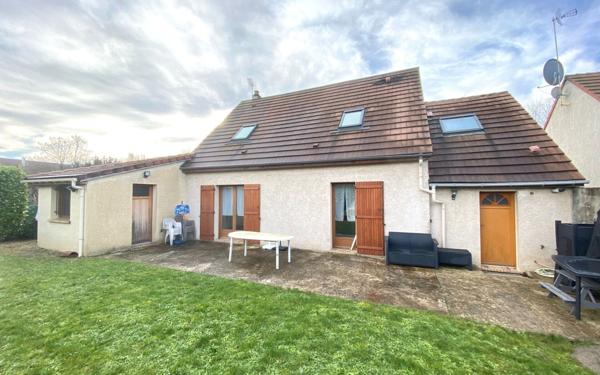 Maison à vendre    7 pièces •  Mézières-sur-Seine