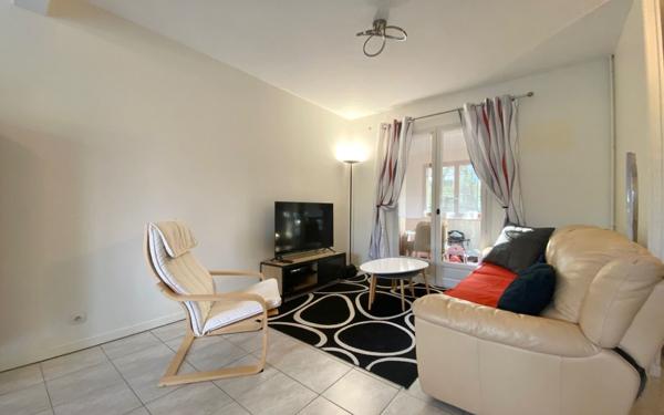 Maison à vendre    7 pièces •  Mézières-sur-Seine