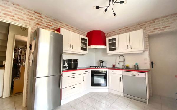 Maison à vendre    7 pièces •  Mézières-sur-Seine