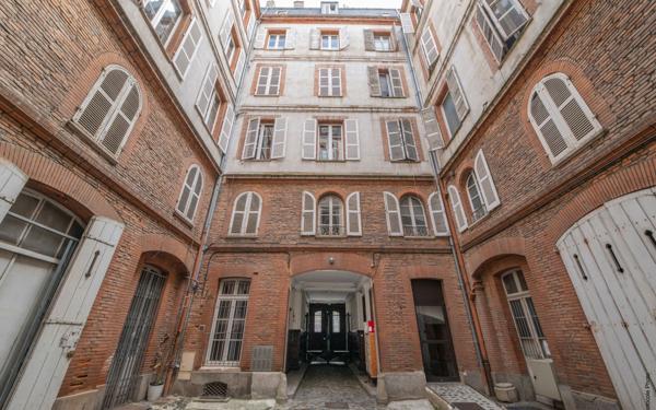 Appartement à vendre    6 pièces • 173,54 m2 Toulouse