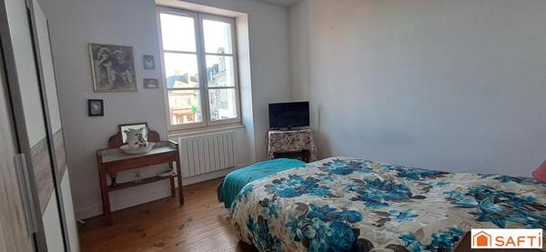 Maison de ville 3 chambres et cour DPE=D