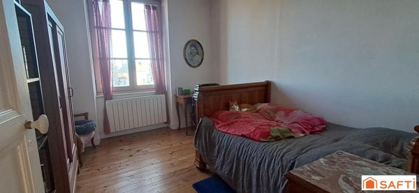 Maison de ville 3 chambres et cour DPE=D