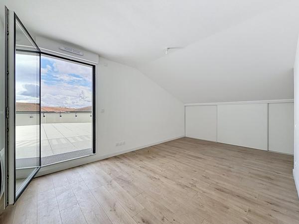 APPARTEMENT TOIT-TERRASSE 110 m² EXTÉRIEUR