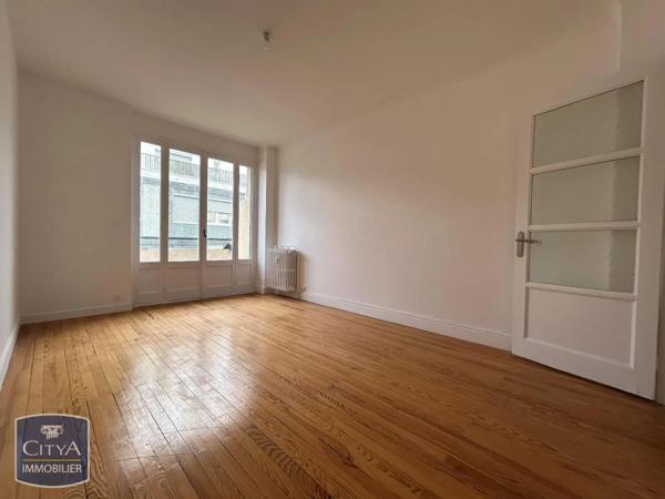 Appartement à louer 2 pièces 48.71m² Saint-Étienne (42000)