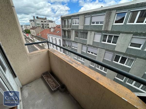Appartement à louer 2 pièces 48.71m² Saint-Étienne (42000)