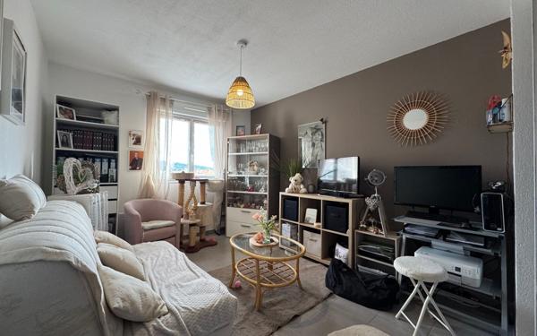 Appartement à vendre    3 pièces • 53 m2 Agde