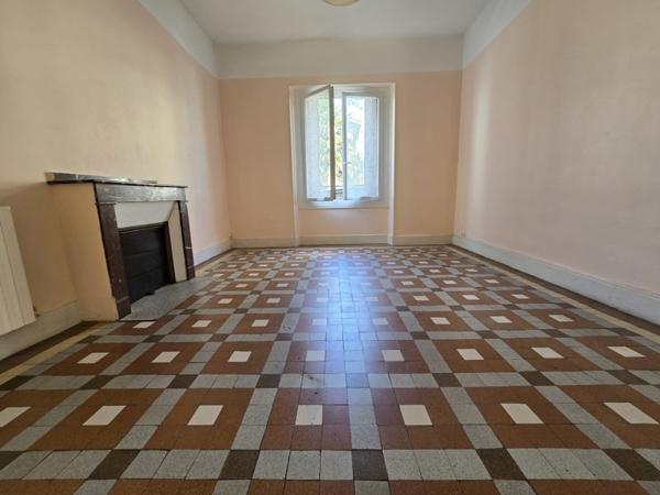 Immeuble à vendre |  Capdenac-Gare |  323 m²