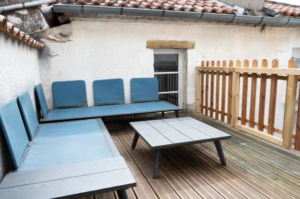 Belle maison de village avec activité commerciale au RDC