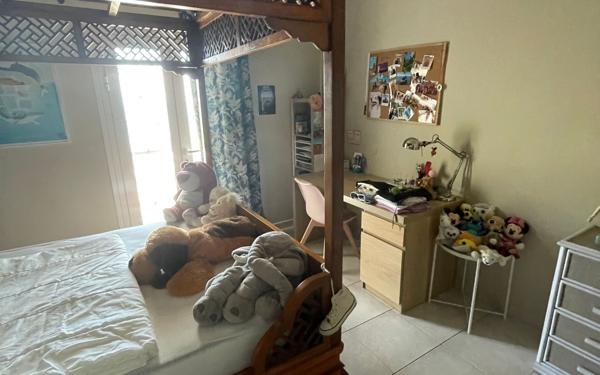 Maison à vendre    5 pièces •  Koungou