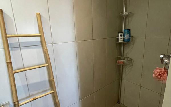 Maison à vendre    5 pièces •  Koungou