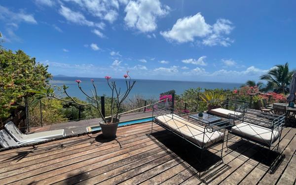 Maison à vendre    5 pièces •  Koungou