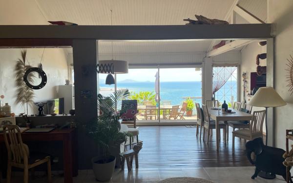 Maison à vendre    5 pièces •  Koungou