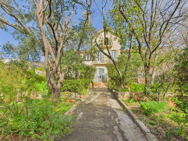 Toulon Siblas – Maison de caractère 219 m² – terrain piscinable