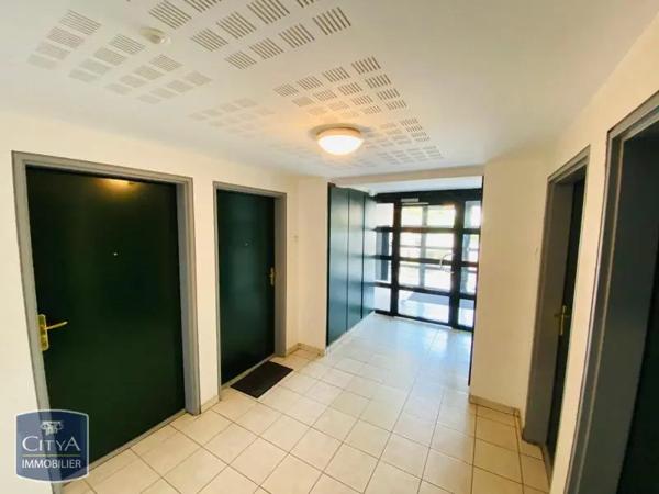 Appartement à louer 2 pièces 54.57m² Louvroil (59720)