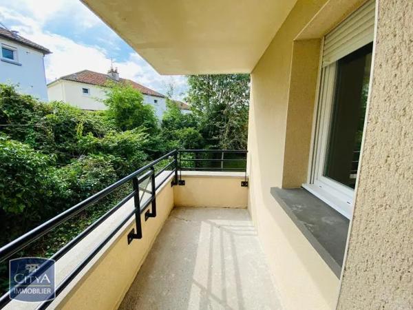Appartement à louer 2 pièces 54.57m² Louvroil (59720)