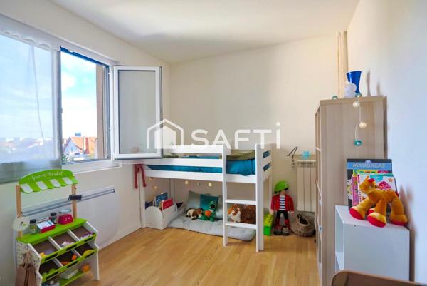 Nanterre-Ville - 3 pièces avec balcons et parking