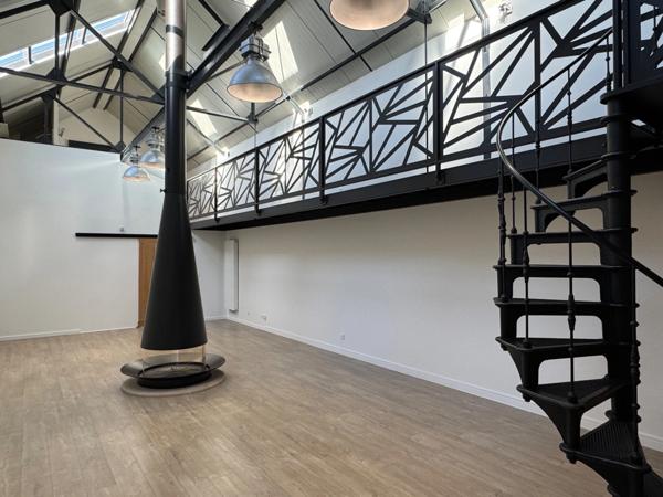 MAISON 4 CHAMBRES TYPE "LOFT INDUSTRIEL"