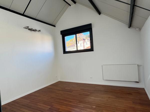 MAISON 4 CHAMBRES TYPE "LOFT INDUSTRIEL"