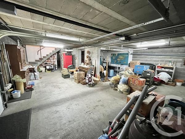 Maison à vendre  5 pièces - 125,60 m 2   CHATELLERAULT  - 86