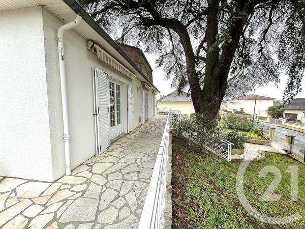 Maison à vendre  5 pièces - 125,60 m 2   CHATELLERAULT  - 86