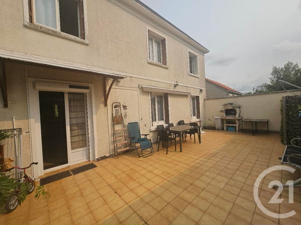Maison à vendre  5 pièces - 125,60 m 2   CHATELLERAULT  - 86