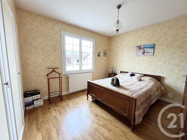 Maison à vendre  5 pièces - 125,60 m 2   CHATELLERAULT  - 86